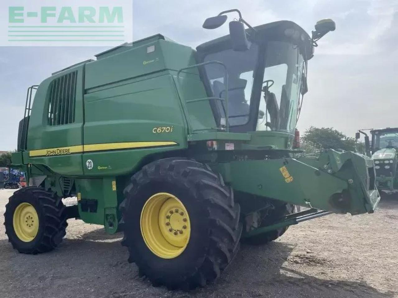 John Deere c670i - Obilný kombajn: obrázok 3 John Deere c670i - Obilný kombajn: obrázok 3