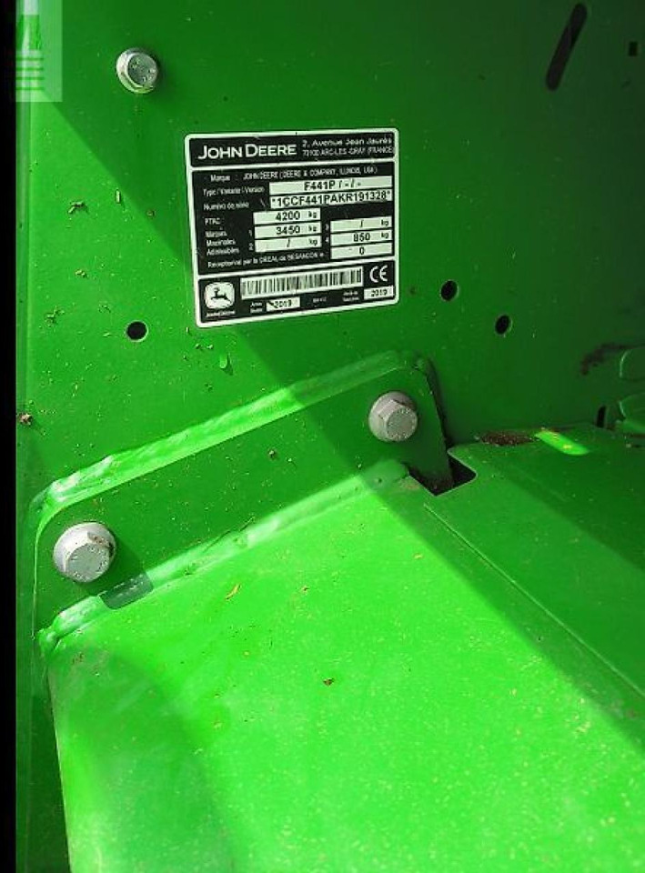 John Deere f 441 r - Lis na hranaté balíky: obrázok 2 John Deere f 441 r - Lis na hranaté balíky: obrázok 2