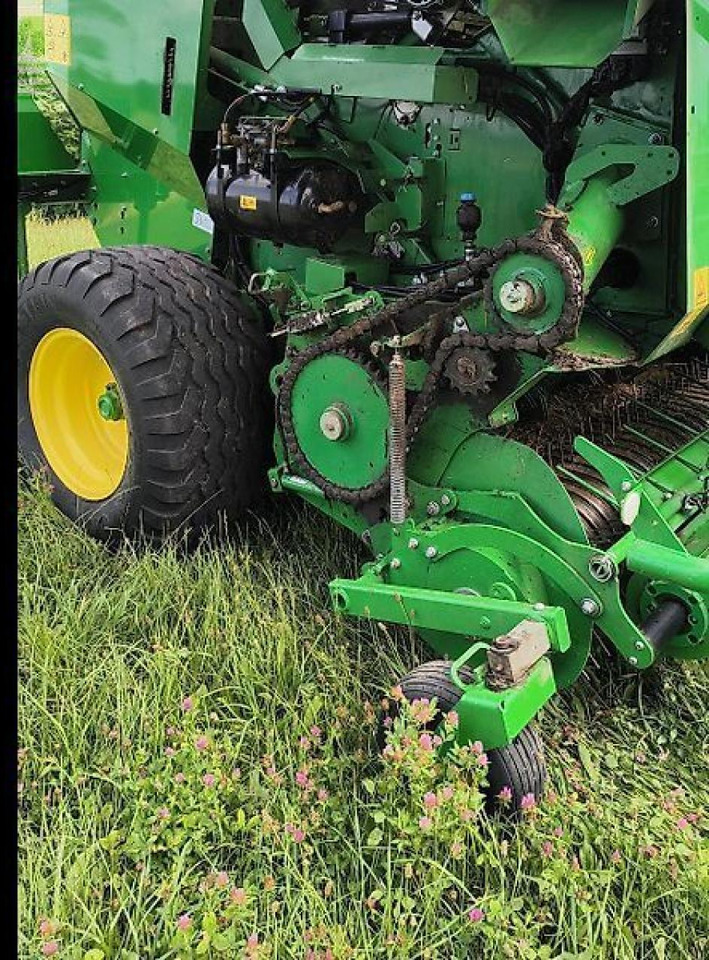 John Deere f 441 r - Lis na hranaté balíky: obrázok 5 John Deere f 441 r - Lis na hranaté balíky: obrázok 5