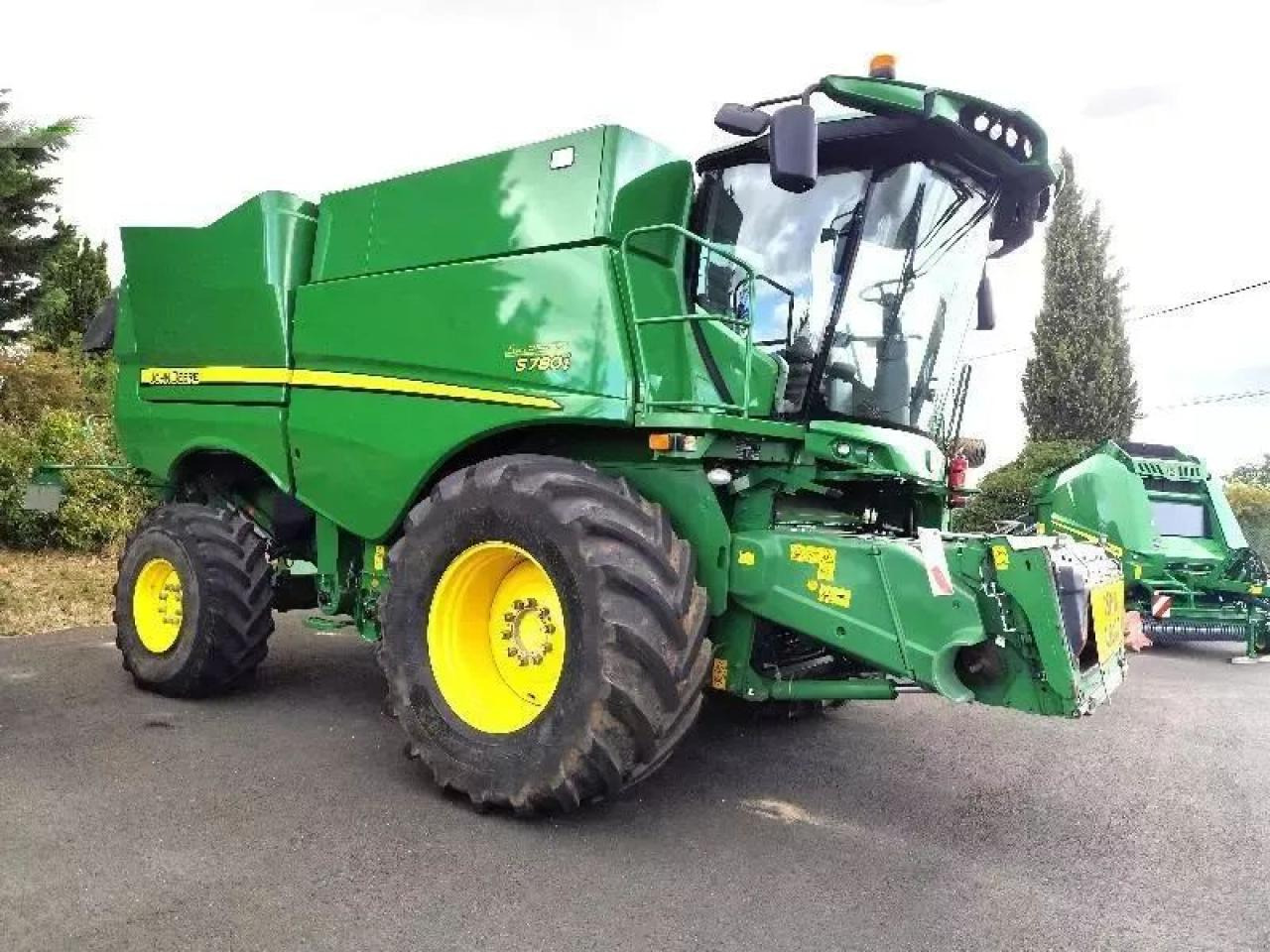 John Deere s780 - Obilný kombajn: obrázok 1 John Deere s780 - Obilný kombajn: obrázok 1