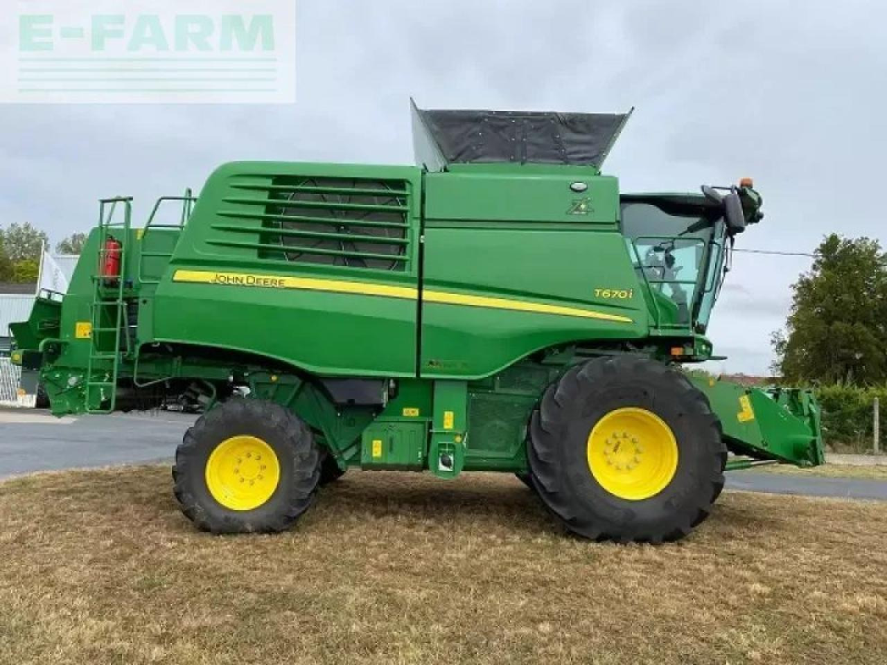 John Deere t670 - Obilný kombajn: obrázok 2 John Deere t670 - Obilný kombajn: obrázok 2