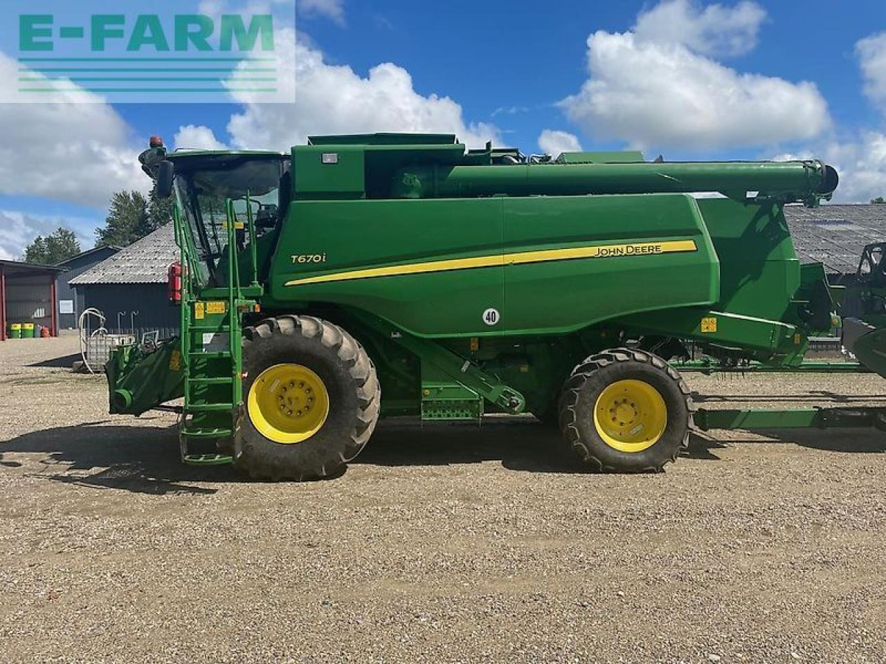 John Deere t670i - Obilný kombajn: obrázok 2 John Deere t670i - Obilný kombajn: obrázok 2