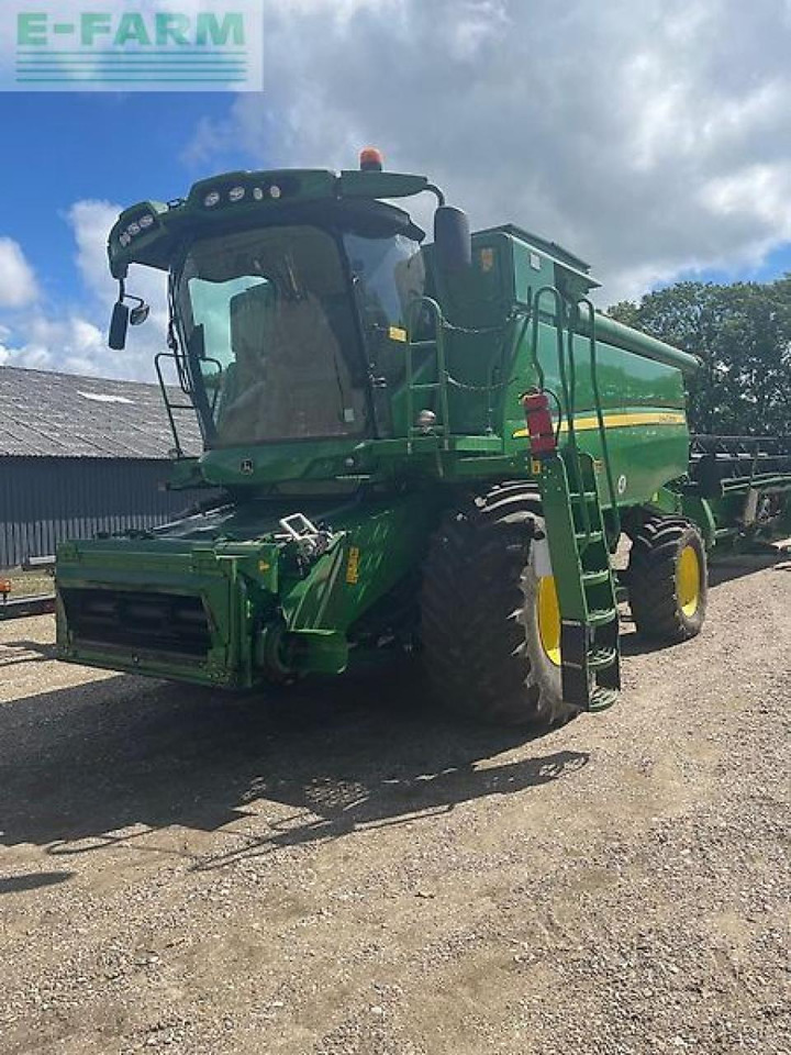 John Deere t670i - Obilný kombajn: obrázok 1 John Deere t670i - Obilný kombajn: obrázok 1