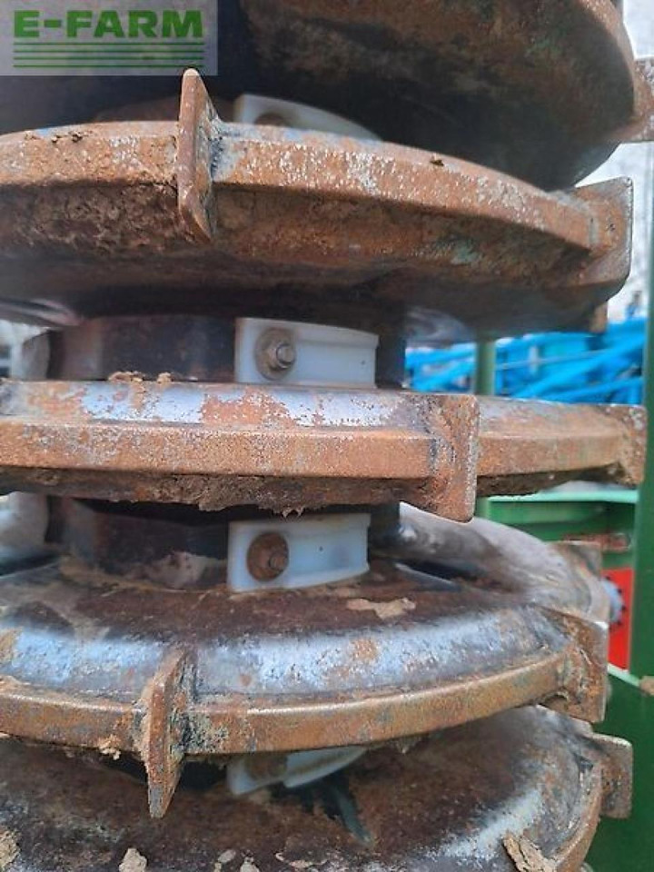 Kerner x3 600 grubber schwergrubber x4 flügelschargrubber horsch - Kultivátor: obrázok 5 Kerner x3 600 grubber schwergrubber x4 flügelschargrubber horsch - Kultivátor: obrázok 5