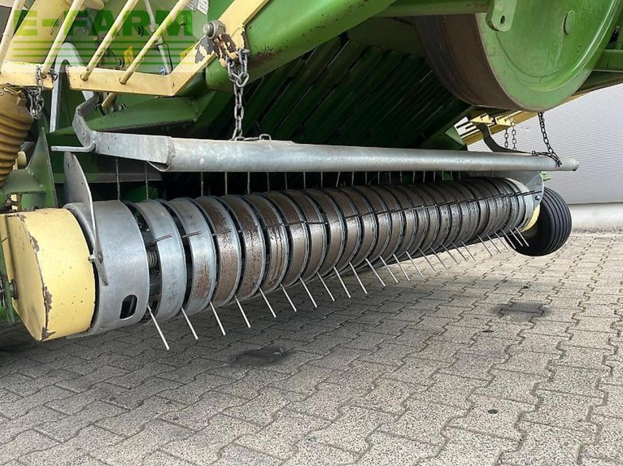 Krone big pack 120-80 - Lis na hranaté balíky: obrázok 5 Krone big pack 120-80 - Lis na hranaté balíky: obrázok 5