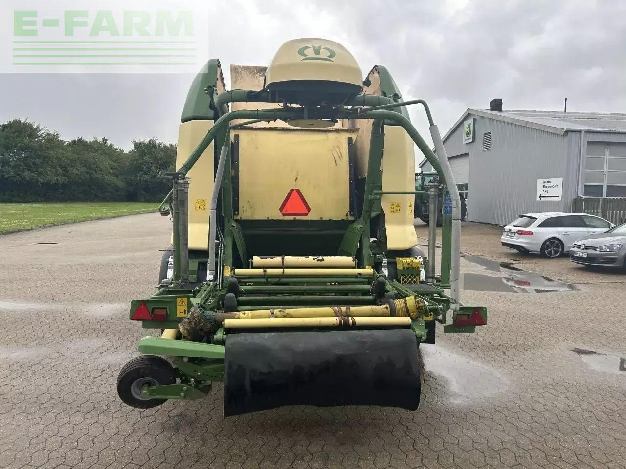 Krone cf155 xc extreme - Lis na hranaté balíky: obrázok 2 Krone cf155 xc extreme - Lis na hranaté balíky: obrázok 2