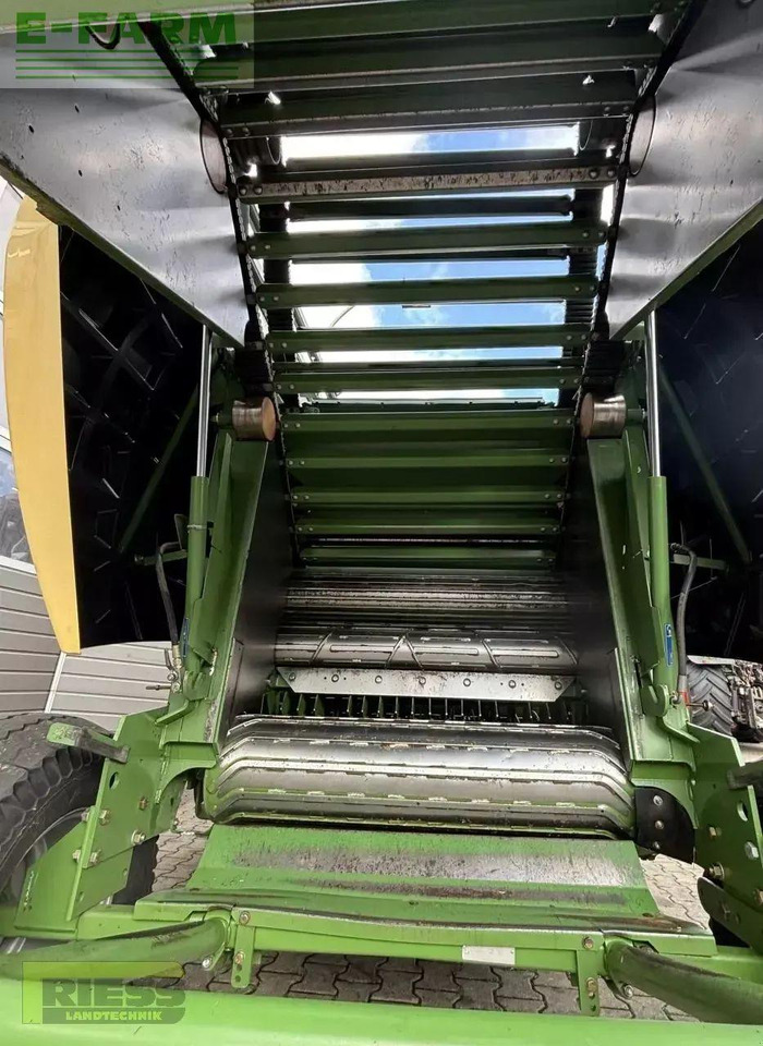 Krone comprima f 125 xc - Lis na hranaté balíky: obrázok 5 Krone comprima f 125 xc - Lis na hranaté balíky: obrázok 5