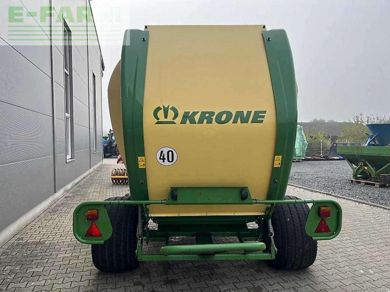 Krone comprima v 150 xc xtreme - Lis na hranaté balíky: obrázok 5 Krone comprima v 150 xc xtreme - Lis na hranaté balíky: obrázok 5