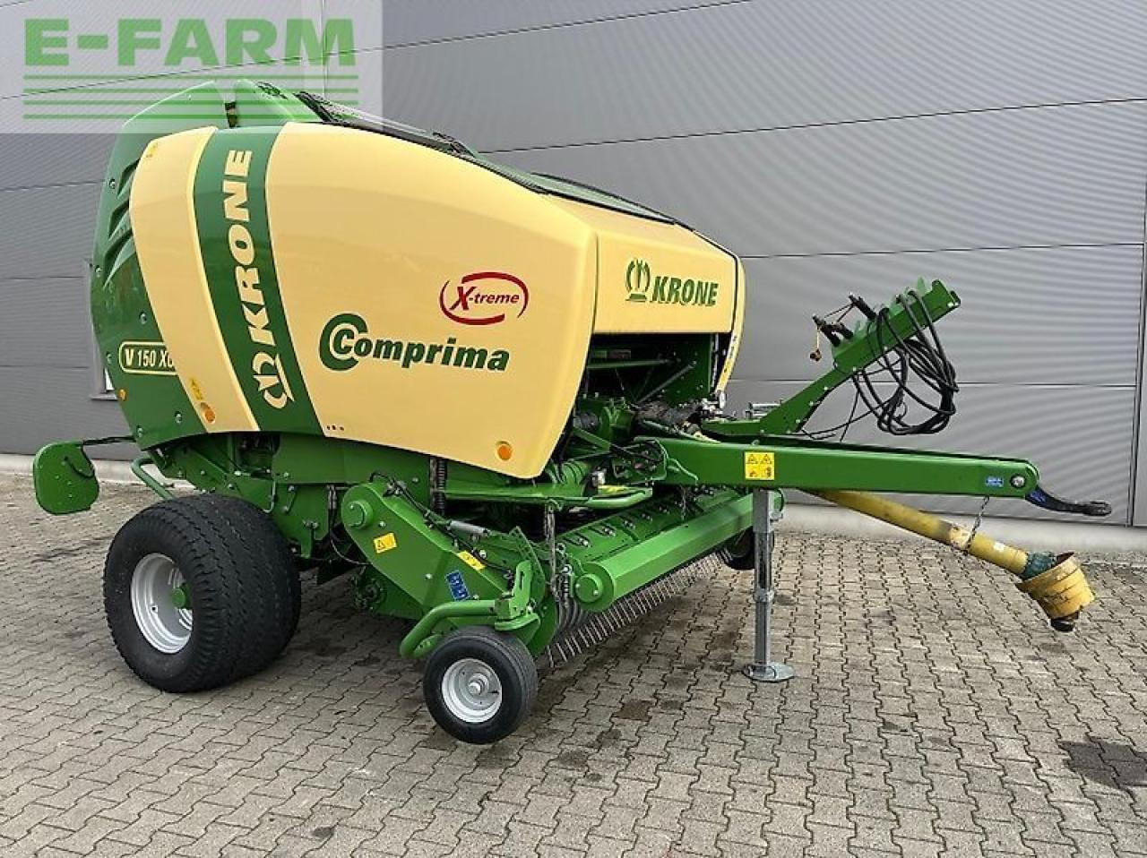Krone comprima v 150 xc xtreme - Lis na hranaté balíky: obrázok 1 Krone comprima v 150 xc xtreme - Lis na hranaté balíky: obrázok 1