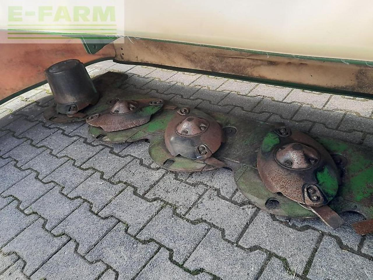 Krone easy cut r 320 - Kosačka: obrázok 4 Krone easy cut r 320 - Kosačka: obrázok 4