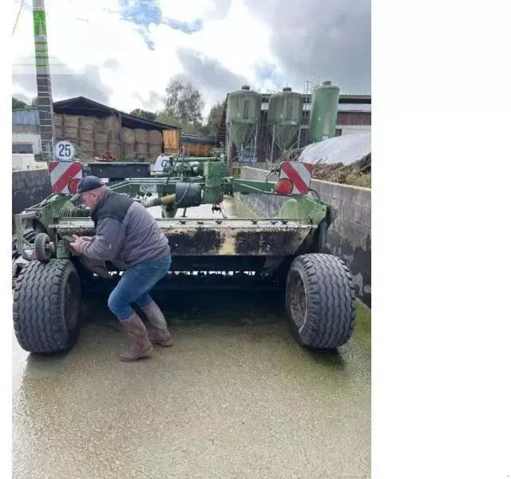 Krone easycut-tc-320cv - Kosačka: obrázok 2 Krone easycut-tc-320cv - Kosačka: obrázok 2