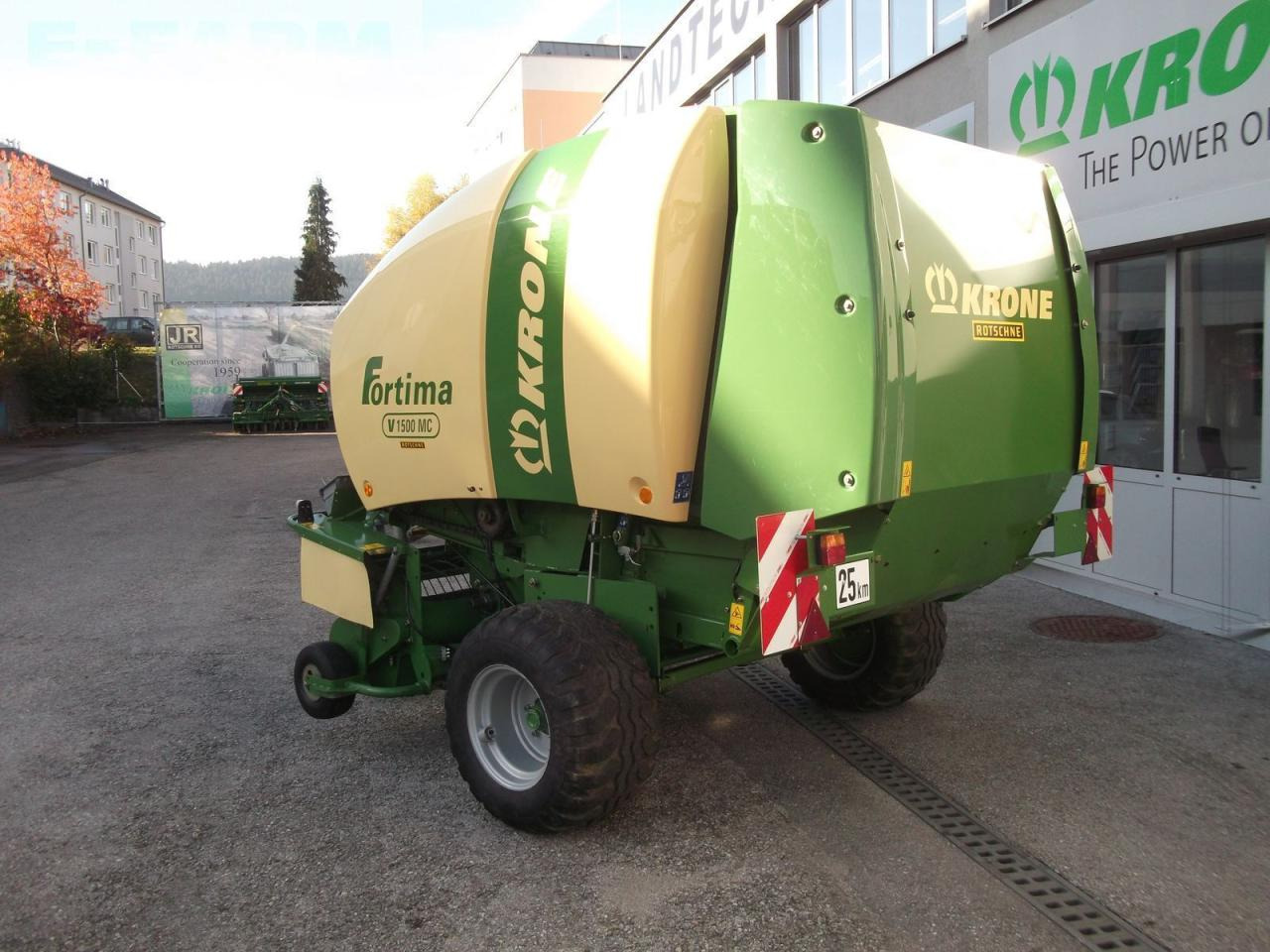 Krone fortima v 1500 multi cut - Lis na hranaté balíky: obrázok 1 Krone fortima v 1500 multi cut - Lis na hranaté balíky: obrázok 1