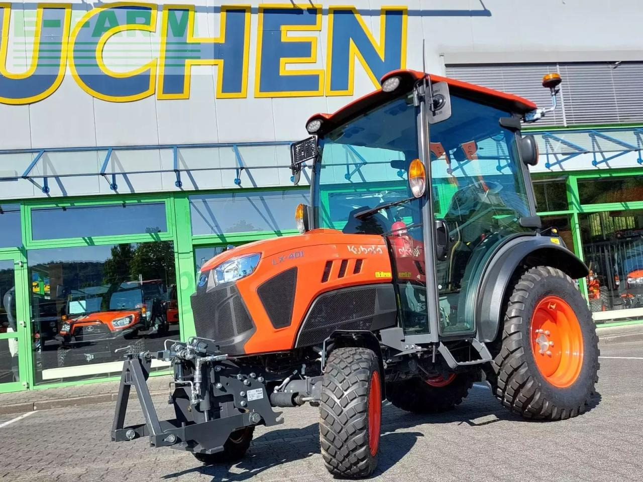 Kubota lx401 cab - Traktor: obrázok 1 Kubota lx401 cab - Traktor: obrázok 1