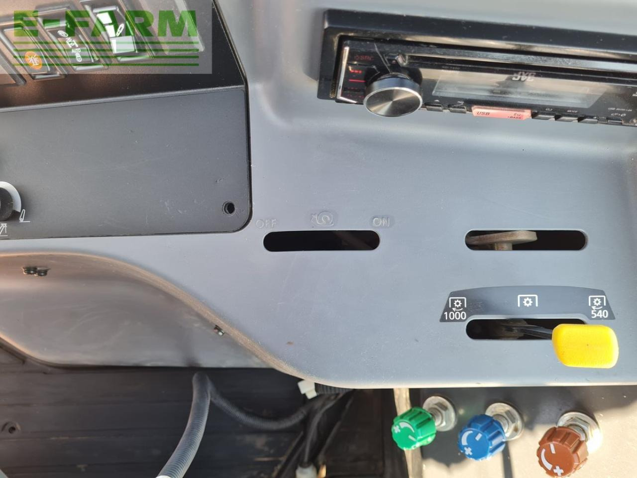 Traktor Kubota m115gx iv: obrázok 18 Traktor Kubota m115gx iv: obrázok 18