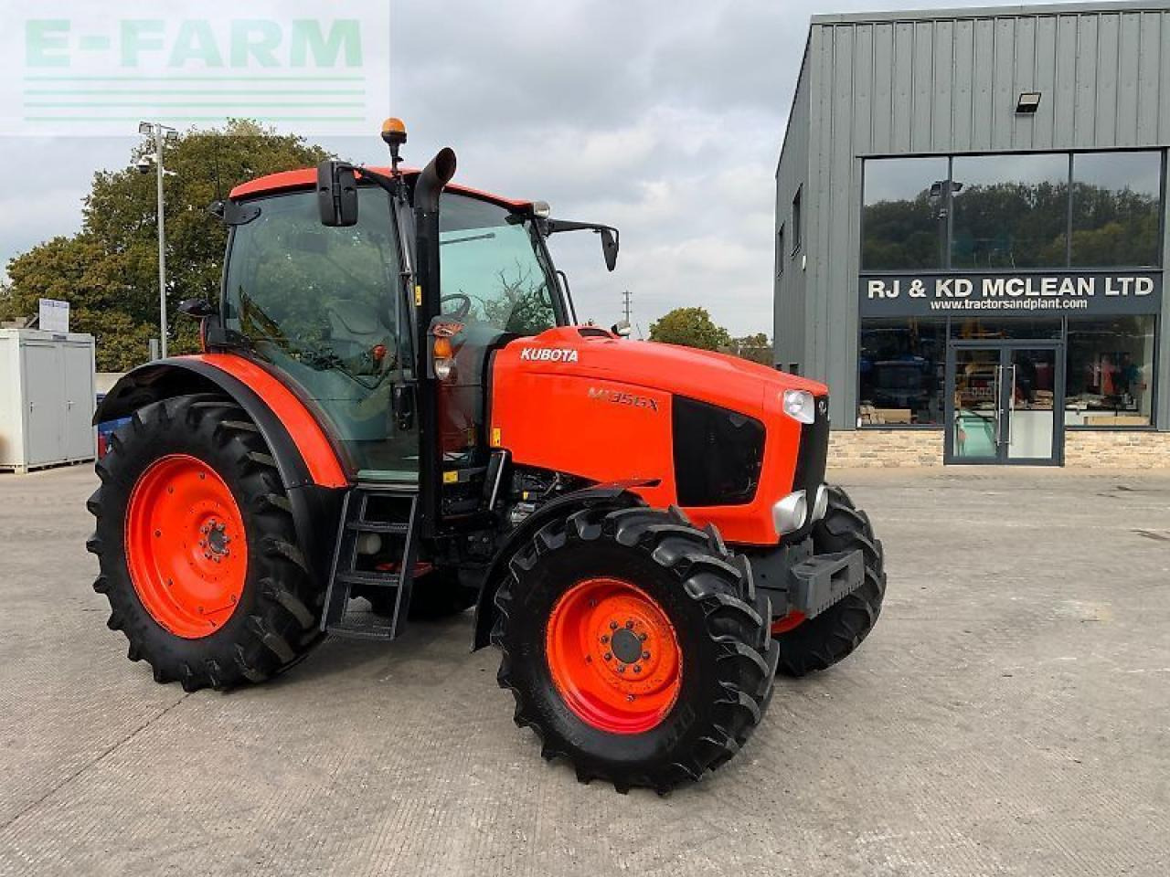 Kubota m135 gx tractor (st24279) - Traktor: obrázok 2 Kubota m135 gx tractor (st24279) - Traktor: obrázok 2