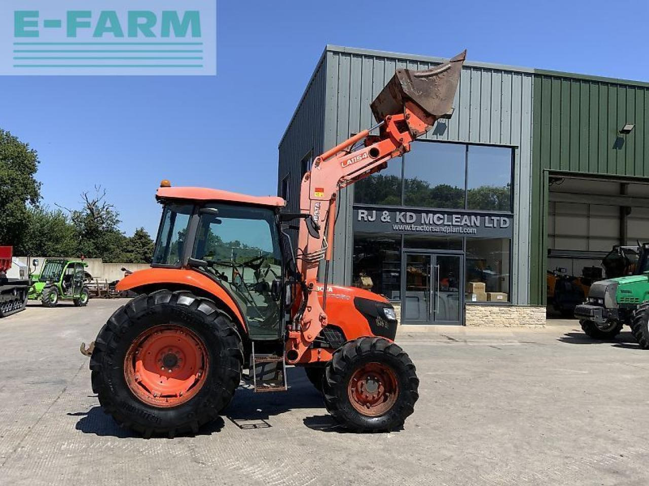 Kubota m7060 tractor (st23817) - Traktor: obrázok 1 Kubota m7060 tractor (st23817) - Traktor: obrázok 1