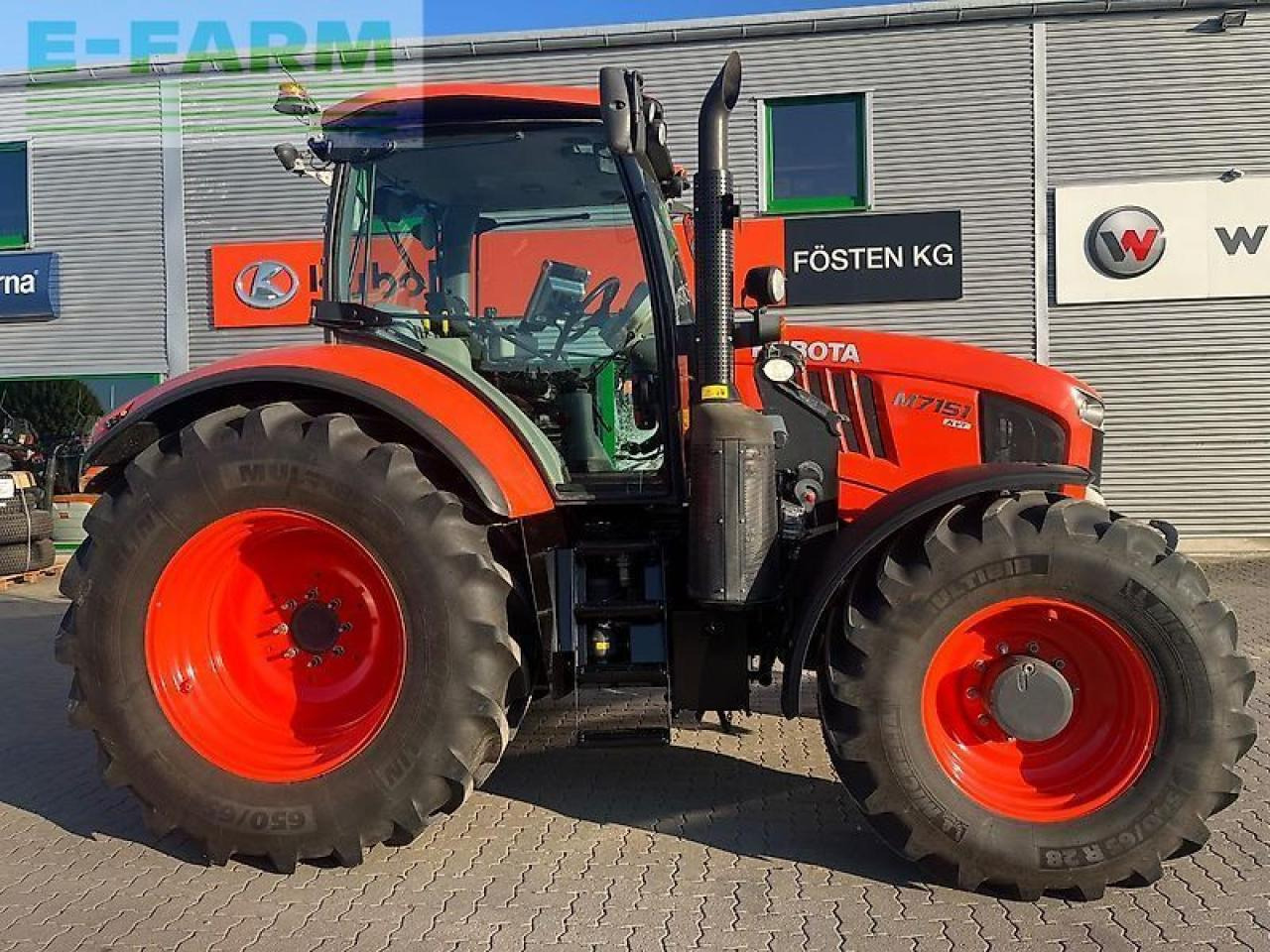 Kubota m7151 - Traktor: obrázok 1 Kubota m7151 - Traktor: obrázok 1