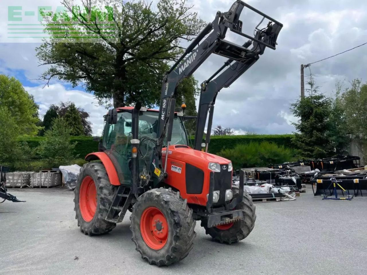 Kubota tracteur agricole m110gx kubota - Traktor: obrázok 1 Kubota tracteur agricole m110gx kubota - Traktor: obrázok 1