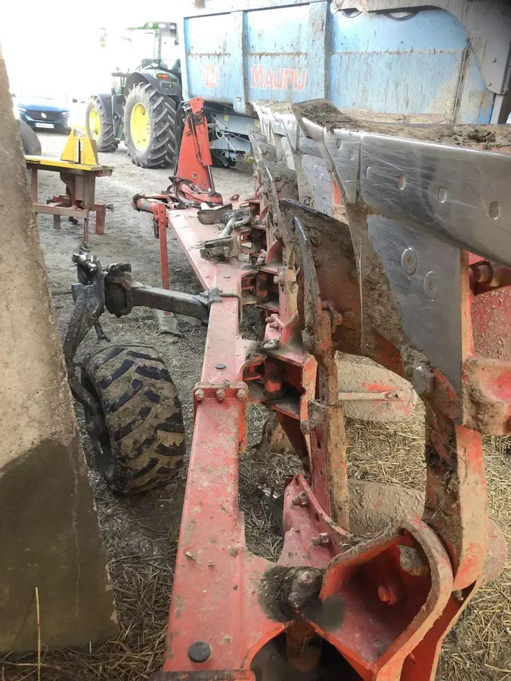 Kuhn 122 varimaster - Pluh: obrázok 4 Kuhn 122 varimaster - Pluh: obrázok 4