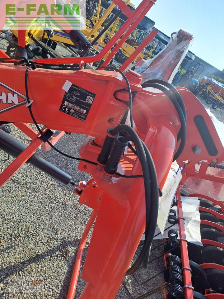 Kuhn gf 8703 - Obracač sena: obrázok 2 Kuhn gf 8703 - Obracač sena: obrázok 2
