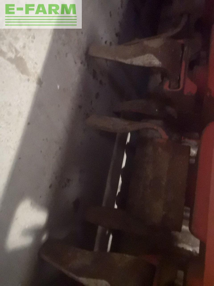 Kuhn hr 3004 - Stroj na obrábanie pôdy: obrázok 5 Kuhn hr 3004 - Stroj na obrábanie pôdy: obrázok 5