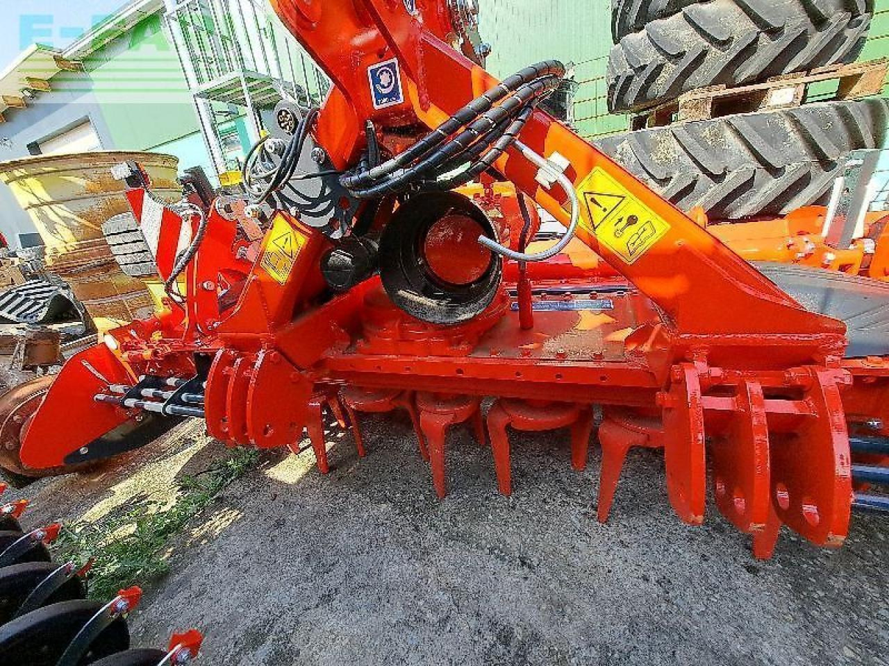 Kuhn hr3030 - Stroj na obrábanie pôdy: obrázok 3 Kuhn hr3030 - Stroj na obrábanie pôdy: obrázok 3