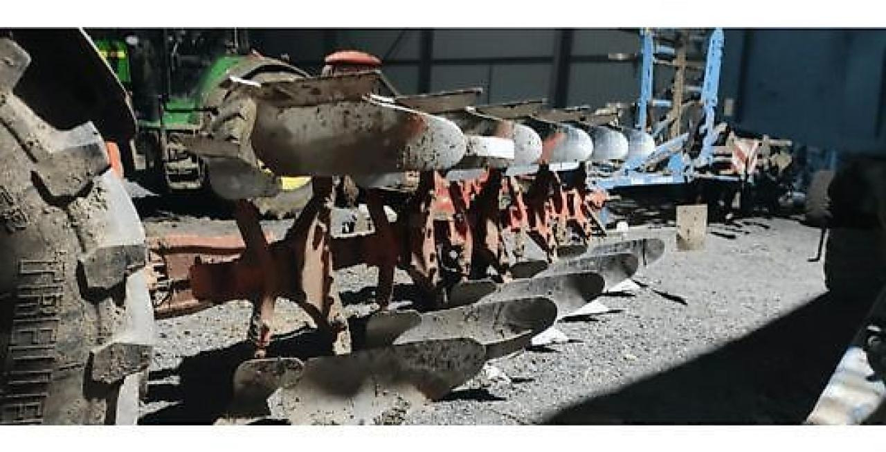 Kuhn varimaster 153 - Pluh: obrázok 4 Kuhn varimaster 153 - Pluh: obrázok 4