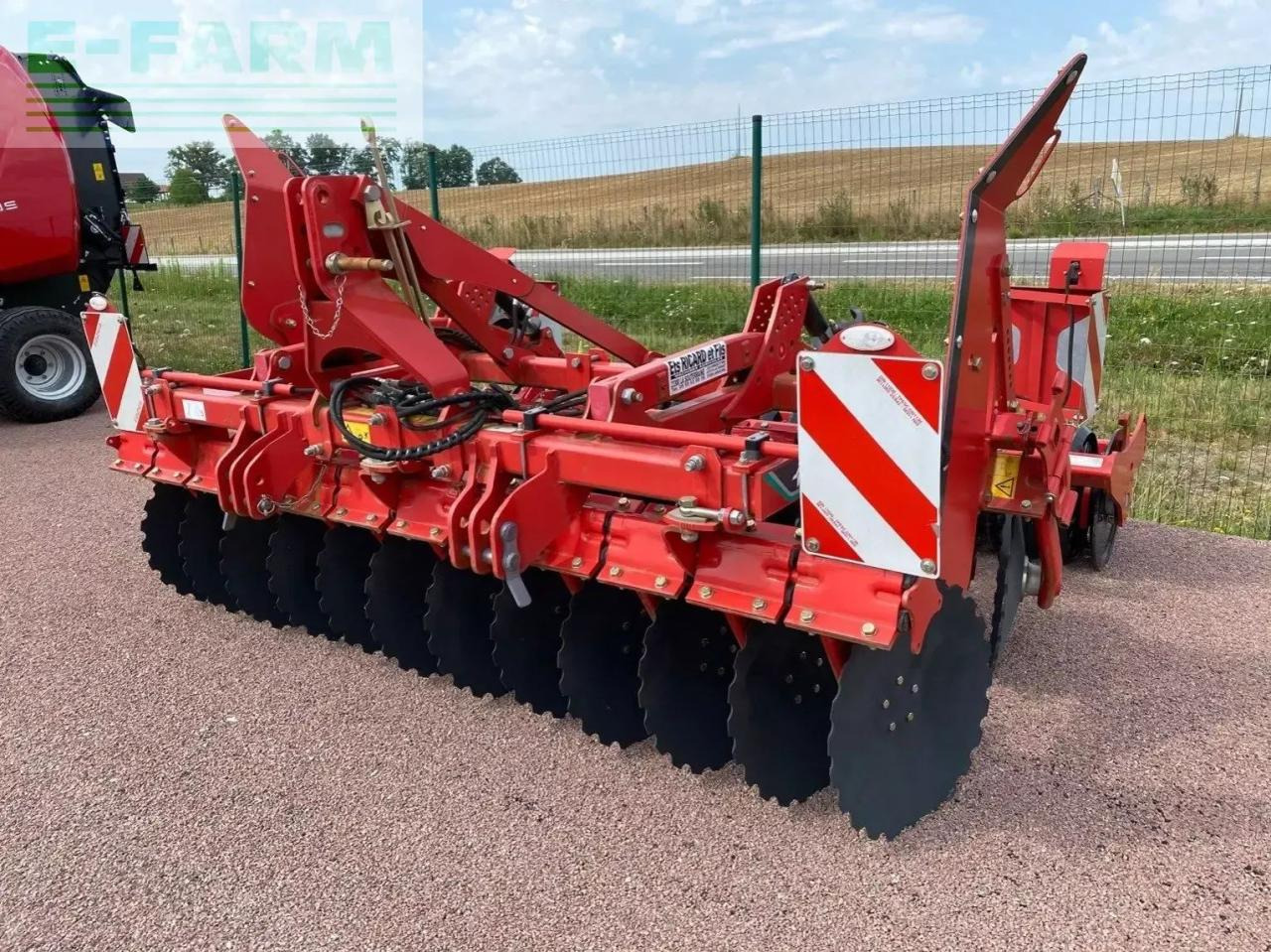 Kverneland déchaumeur à disques qualidisc 3000 kverneland - Kultivátor: obrázok 2 Kverneland déchaumeur à disques qualidisc 3000 kverneland - Kultivátor: obrázok 2