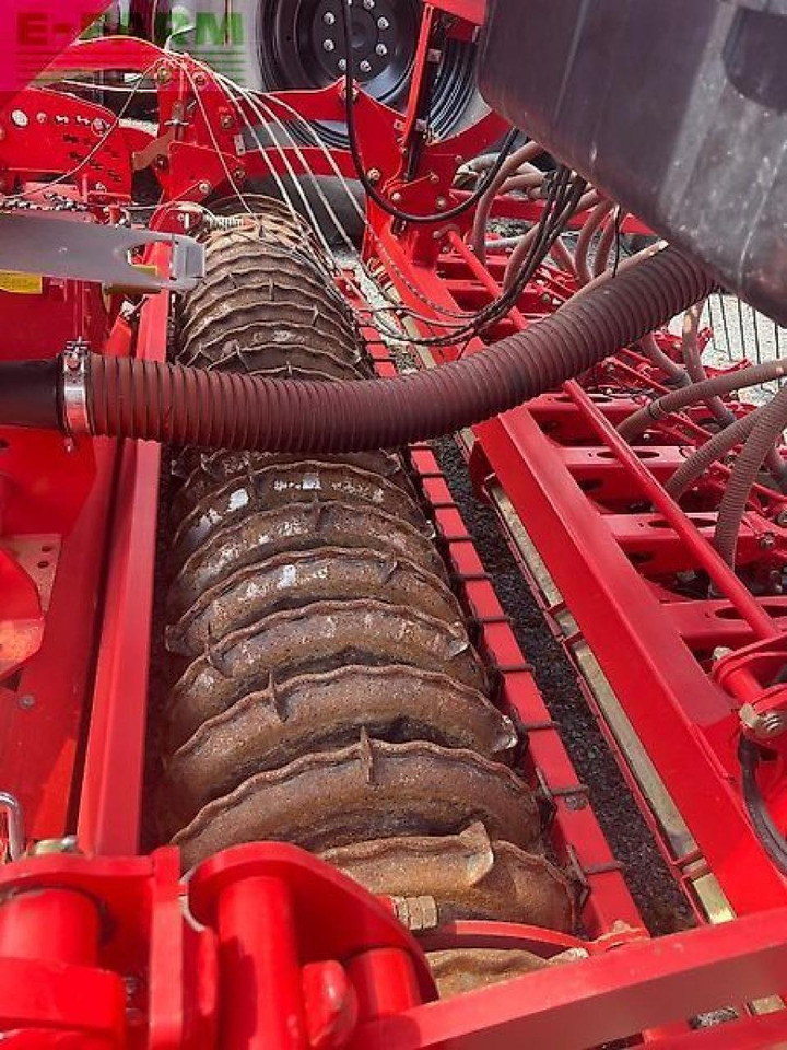 Kverneland e-drill maxi - Univerzálny sejací stroj: obrázok 5 Kverneland e-drill maxi - Univerzálny sejací stroj: obrázok 5