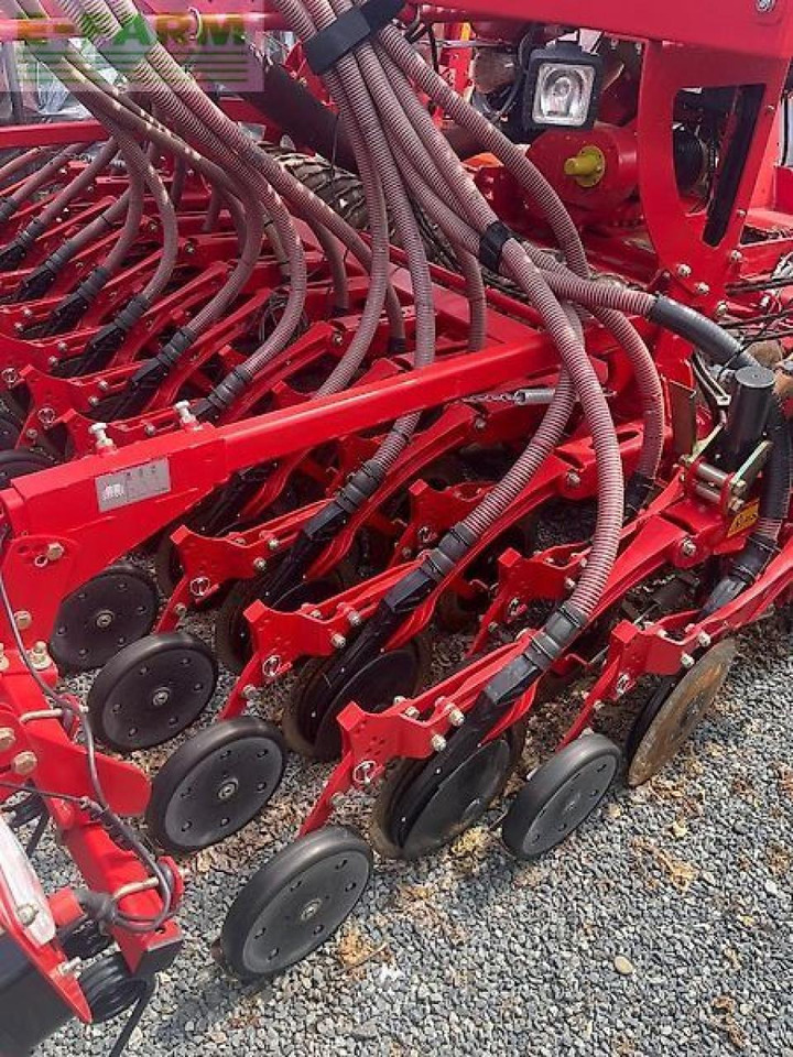 Kverneland e-drill maxi - Univerzálny sejací stroj: obrázok 4 Kverneland e-drill maxi - Univerzálny sejací stroj: obrázok 4