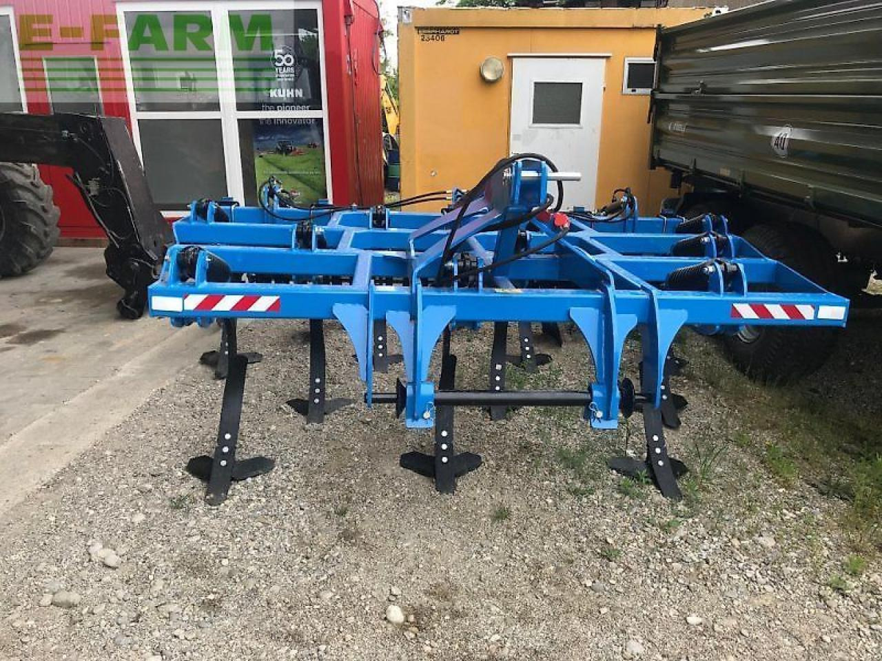 Lemken Flügelschargrubber 3,2m mit Dachringwalze hydr Tiefeneinstellung - Kultivátor: obrázok 2 Lemken Flügelschargrubber 3,2m mit Dachringwalze hydr Tiefeneinstellung - Kultivátor: obrázok 2