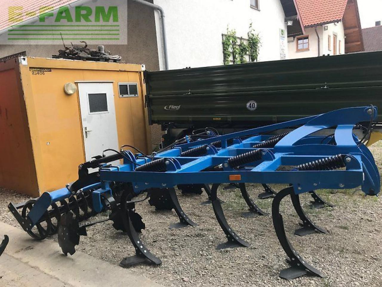 Lemken Flügelschargrubber 3,2m mit Dachringwalze hydr Tiefeneinstellung - Kultivátor: obrázok 4 Lemken Flügelschargrubber 3,2m mit Dachringwalze hydr Tiefeneinstellung - Kultivátor: obrázok 4