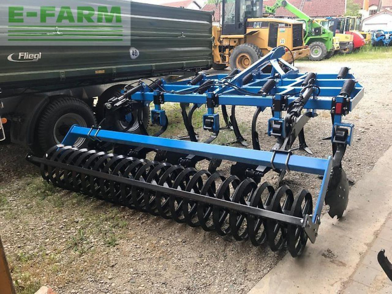 Lemken Flügelschargrubber 3,2m mit Dachringwalze hydr Tiefeneinstellung - Kultivátor: obrázok 3 Lemken Flügelschargrubber 3,2m mit Dachringwalze hydr Tiefeneinstellung - Kultivátor: obrázok 3