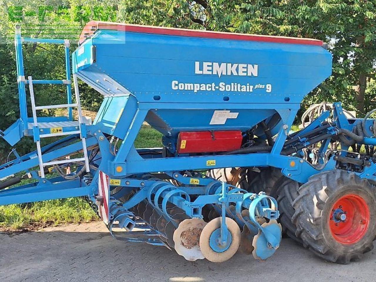 Lemken compact solitair 9/300 - Univerzálny sejací stroj: obrázok 1 Lemken compact solitair 9/300 - Univerzálny sejací stroj: obrázok 1