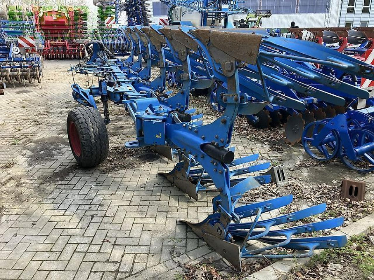 Lemken juwel 8 v t 5/1 drehpflug 6 schar - Pluh: obrázok 4 Lemken juwel 8 v t 5/1 drehpflug 6 schar - Pluh: obrázok 4