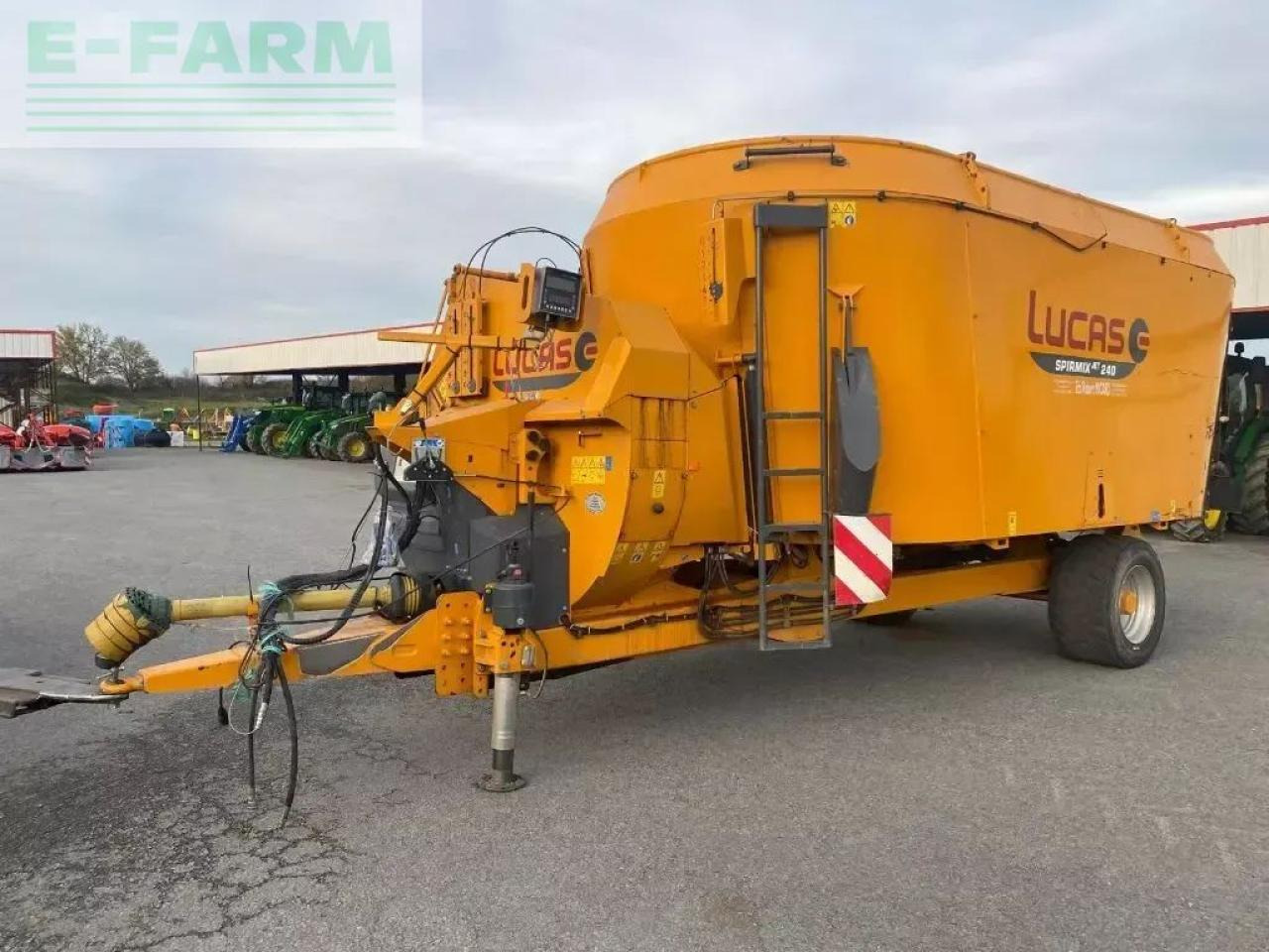 Lucas spirmixjet 240 - Stroj a zariadenia na chov hospodárskych zvierat: obrázok 4 Lucas spirmixjet 240 - Stroj a zariadenia na chov hospodárskych zvierat: obrázok 4