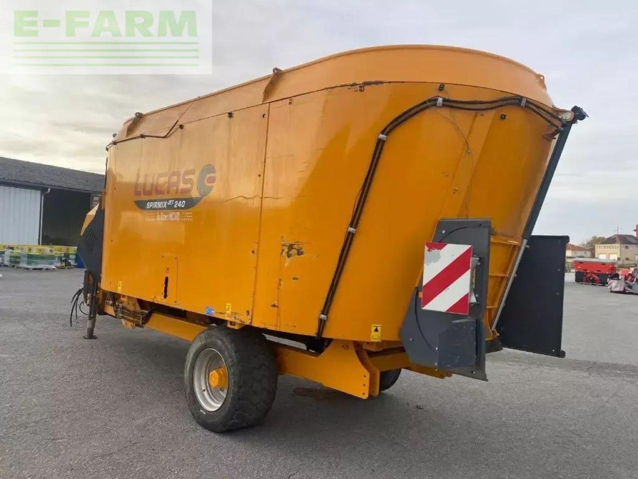 Lucas spirmixjet 240 - Stroj a zariadenia na chov hospodárskych zvierat: obrázok 3 Lucas spirmixjet 240 - Stroj a zariadenia na chov hospodárskych zvierat: obrázok 3