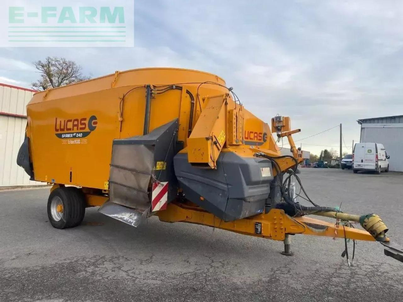 Lucas spirmixjet 240 - Stroj a zariadenia na chov hospodárskych zvierat: obrázok 1 Lucas spirmixjet 240 - Stroj a zariadenia na chov hospodárskych zvierat: obrázok 1