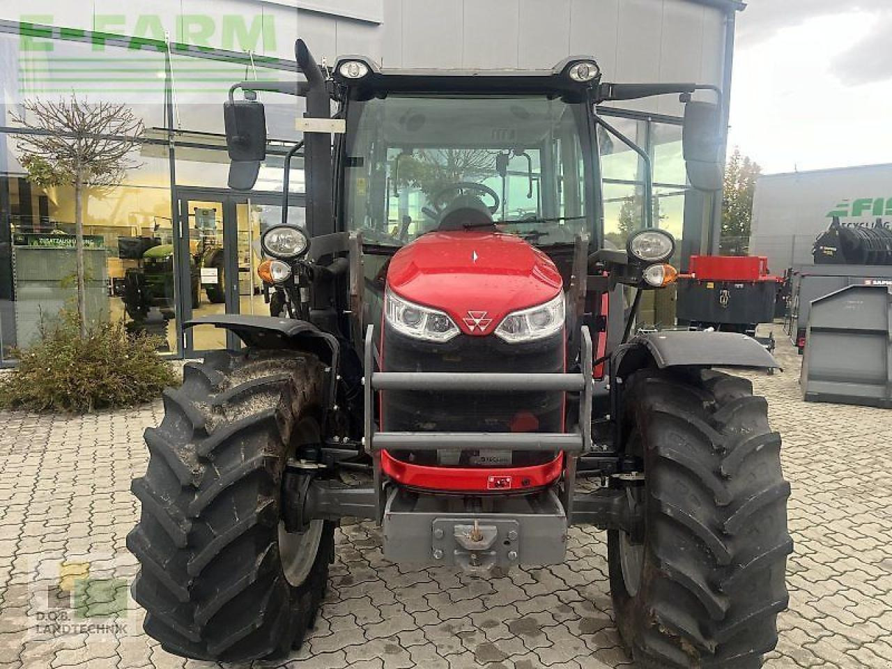 Massey Ferguson 4708 - Traktor: obrázok 2 Massey Ferguson 4708 - Traktor: obrázok 2