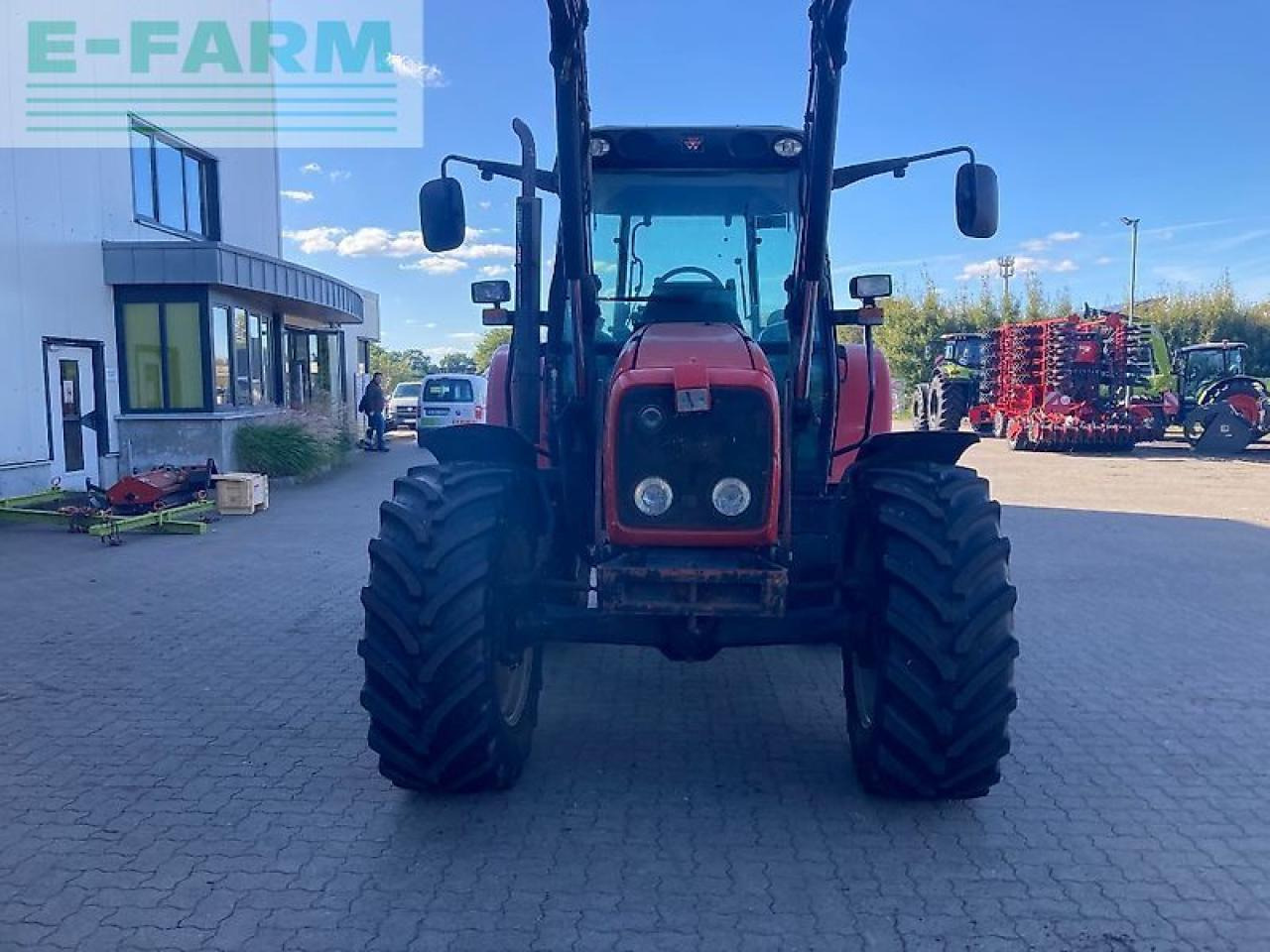 Massey Ferguson 5445 - Traktor: obrázok 3 Massey Ferguson 5445 - Traktor: obrázok 3