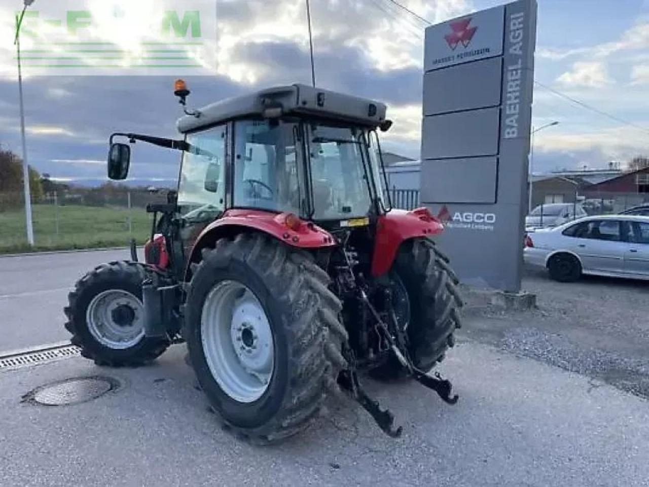 Massey Ferguson 5455 - Traktor: obrázok 3 Massey Ferguson 5455 - Traktor: obrázok 3