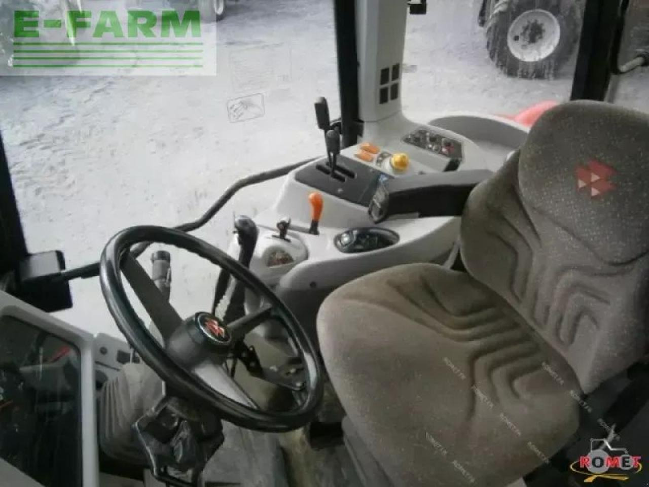 Massey Ferguson 5460 - Traktor: obrázok 4 Massey Ferguson 5460 - Traktor: obrázok 4