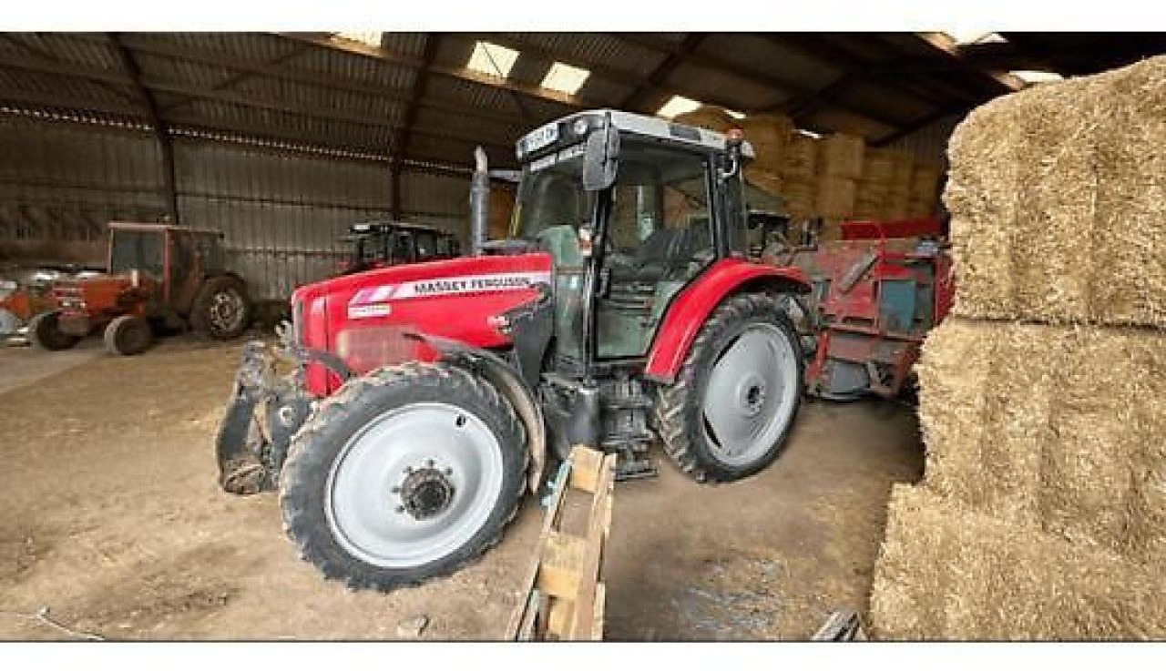 Massey Ferguson 5460 - Traktor: obrázok 4 Massey Ferguson 5460 - Traktor: obrázok 4