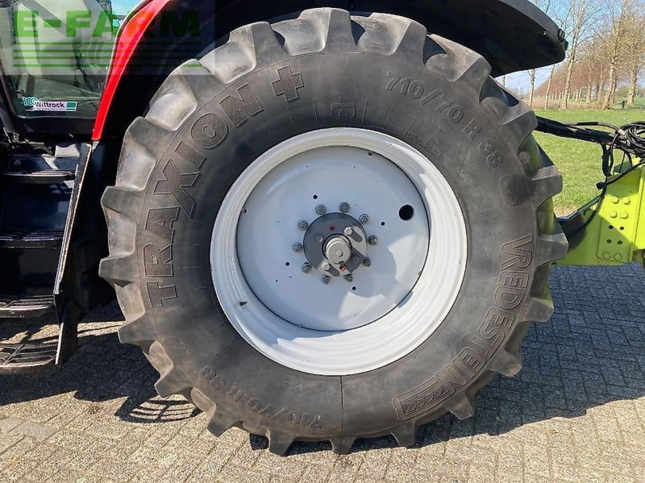 Massey Ferguson 7624 - Traktor: obrázok 4 Massey Ferguson 7624 - Traktor: obrázok 4
