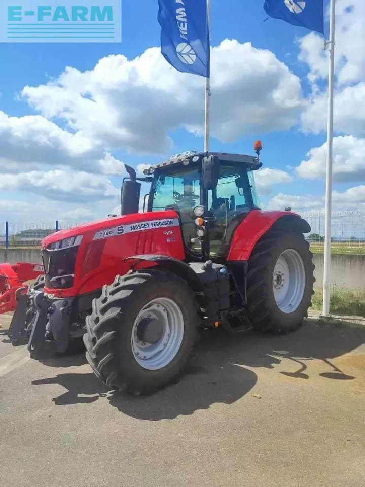 Massey Ferguson 7720 s - Traktor: obrázok 2 Massey Ferguson 7720 s - Traktor: obrázok 2