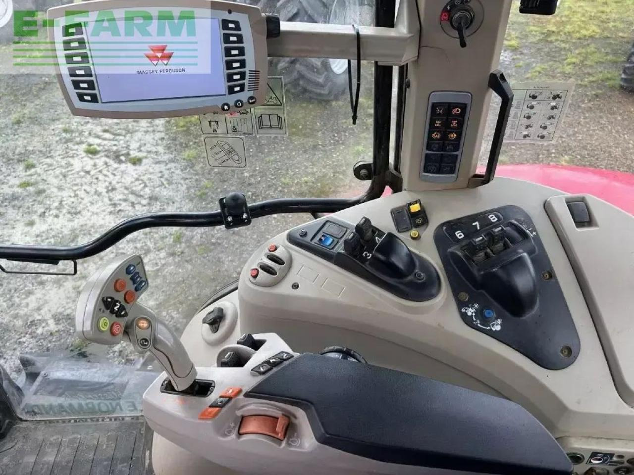 Massey Ferguson 7722 dyna-vt exclusive Exclusive - Traktor: obrázok 3 Massey Ferguson 7722 dyna-vt exclusive Exclusive - Traktor: obrázok 3