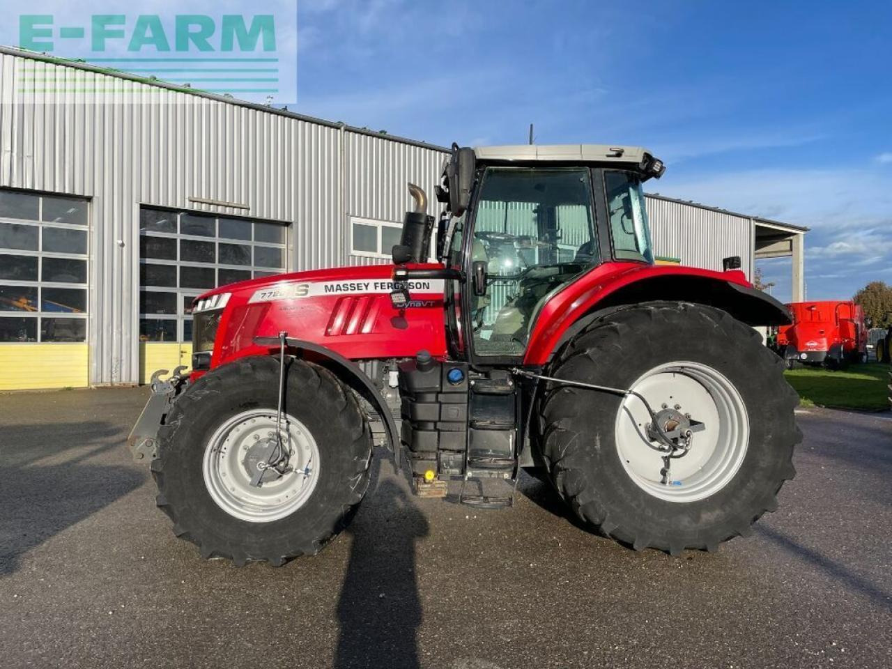 Massey Ferguson 7722s - Traktor: obrázok 2 Massey Ferguson 7722s - Traktor: obrázok 2