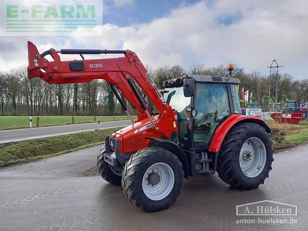 Massey Ferguson mf 5435 mit frontlader - Traktor: obrázok 1 Massey Ferguson mf 5435 mit frontlader - Traktor: obrázok 1