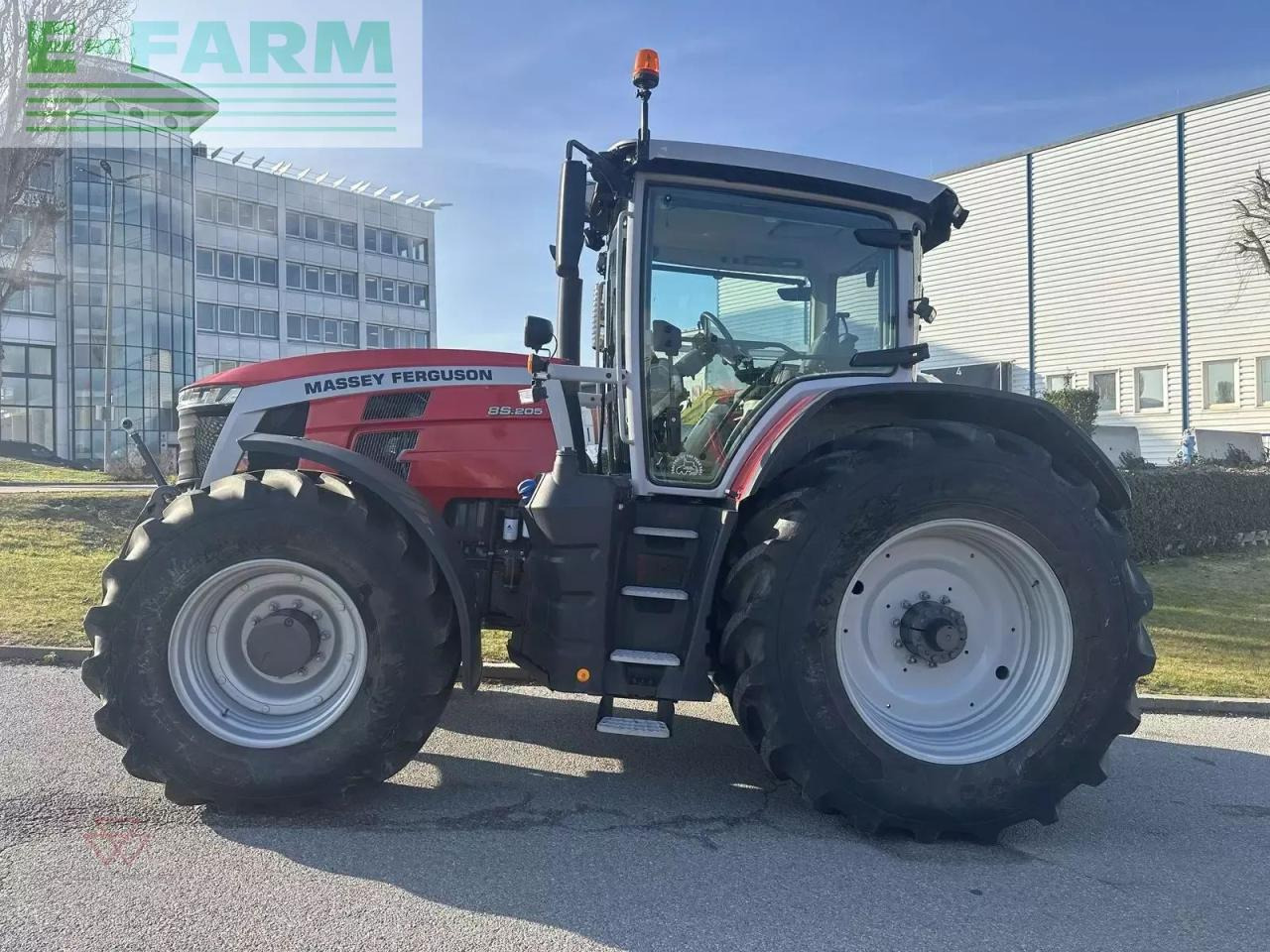 Massey Ferguson mf 8s.205 - Traktor: obrázok 4 Massey Ferguson mf 8s.205 - Traktor: obrázok 4