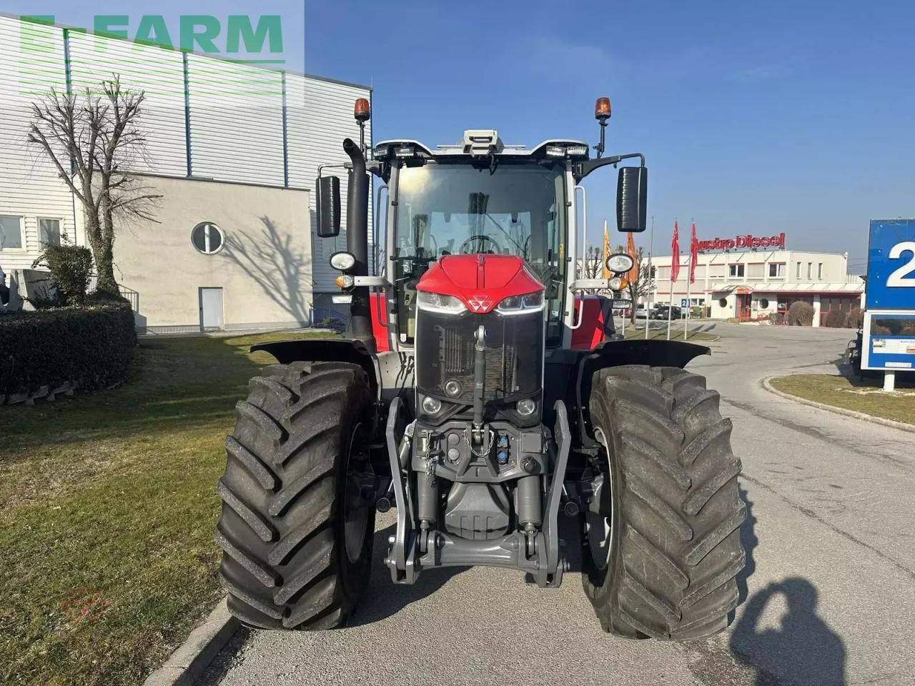 Massey Ferguson mf 8s.205 - Traktor: obrázok 2 Massey Ferguson mf 8s.205 - Traktor: obrázok 2